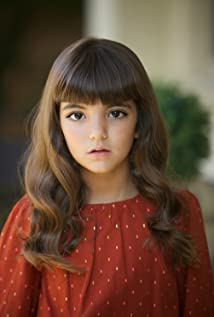 Nora Harriet